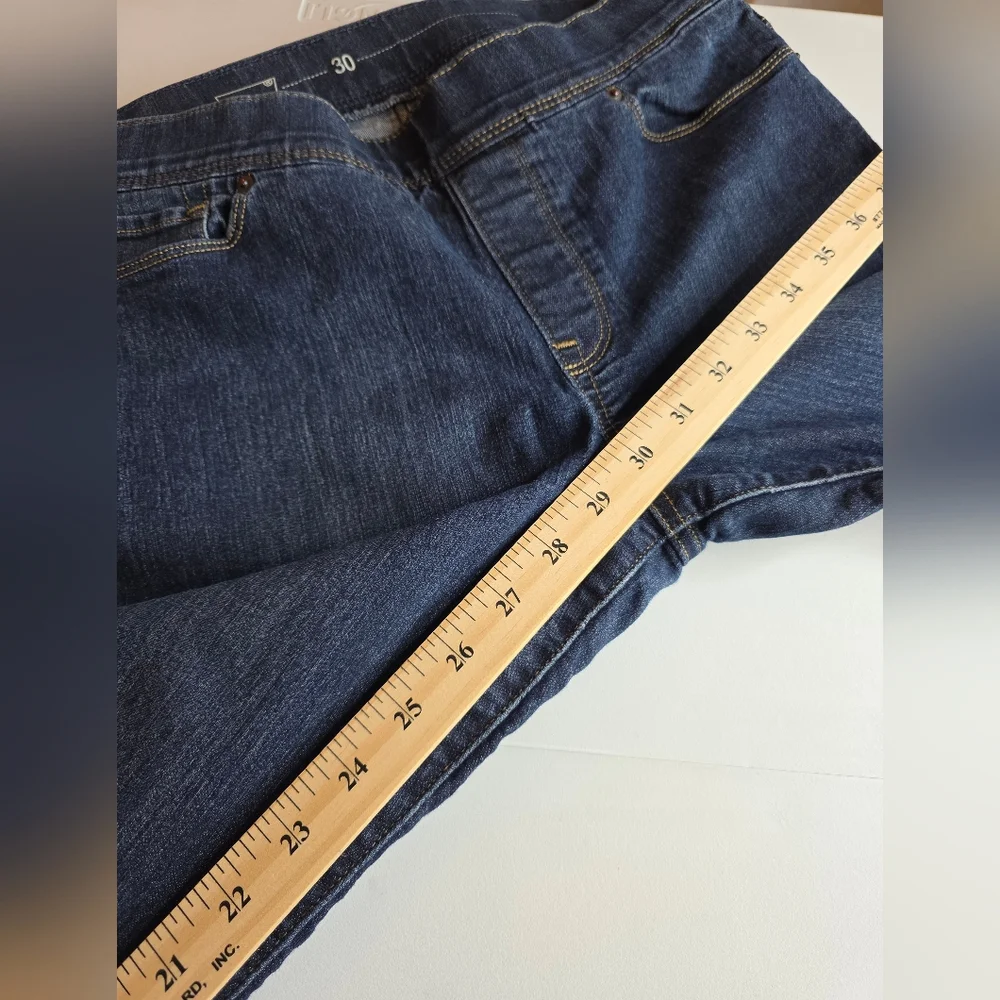 Levi's Pull-On Skinny Jeans Size 10 Blue Comfy Stretch Cute Bx-3167